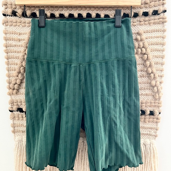 Aerie Green Striped Women's Biker Shorts - Picture 1 of 6